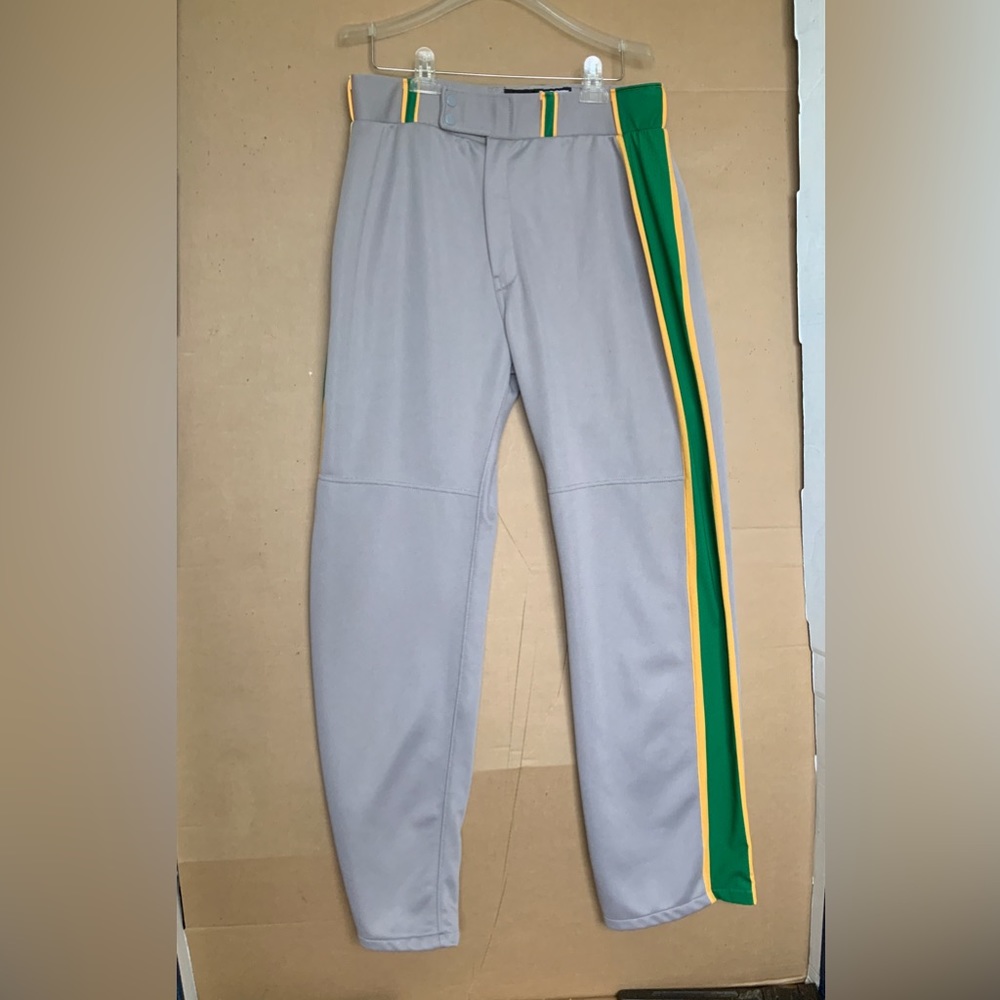 HIGH QUALITY BASEBALL / SOFTBALL PANTS & BELT.